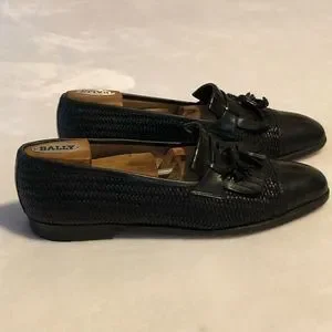 Vintage Salvatore Ferragamo Black Leather Woven Cap Toe Kiltie Tassel Loafers • Salvatore Ferragamo | Shoes | Vintage Salvatore Ferragamo  main image 2